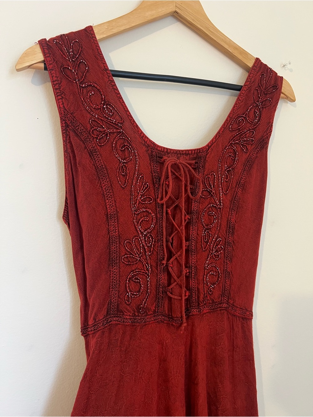Embroidered Burnt Orange Sleeveless Dress - Picture 2 of 6